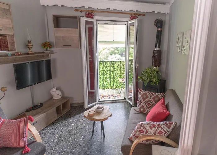 펜션 Tilemachos House Kato Garouna