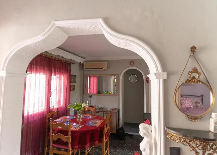 Tilemachos House بيت للعطل