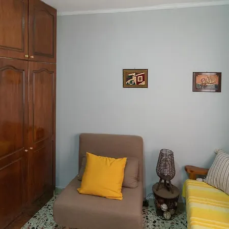 Tilemachos House Case de vacanță